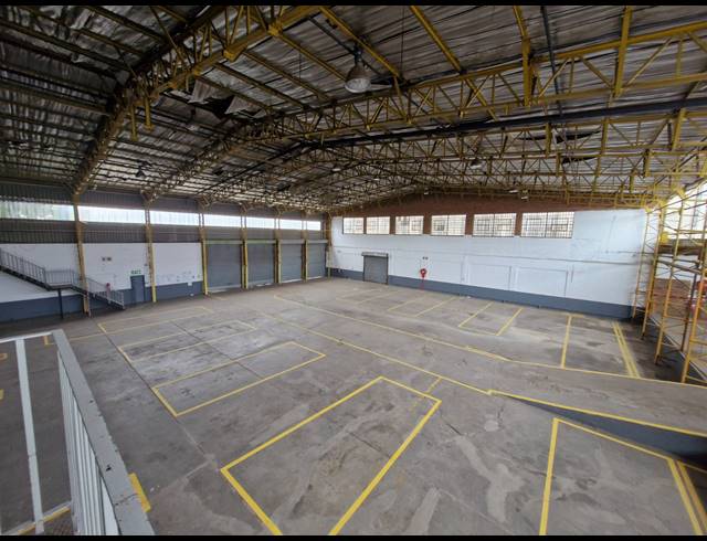 2,722M² WAREHOUSE TO LET IN BENROSE